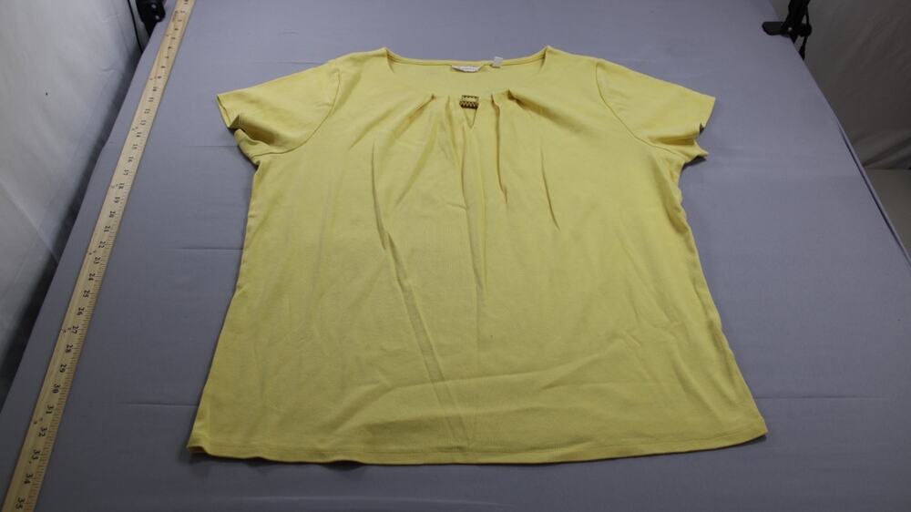 Rafaella Top Womens 1X Yellow Pleated Keyhole Neck Accent Short Sleeve
